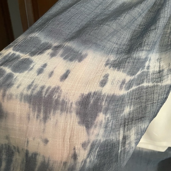 Blue/white tie dye skirt - Picture 4 of 12